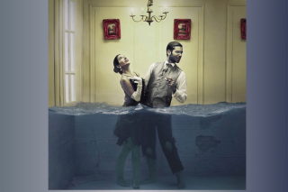 «Νεόπλουτοι» απο τη σειρά Unseen της Λιβανέζας εννοιολογικής φωτογράφου Lara Zankoul